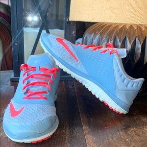 Nike Fit Sneaker